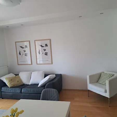 Apartment Teanta *