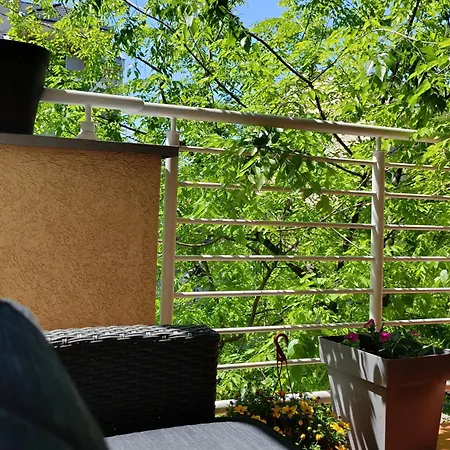 Teanta Apartment *